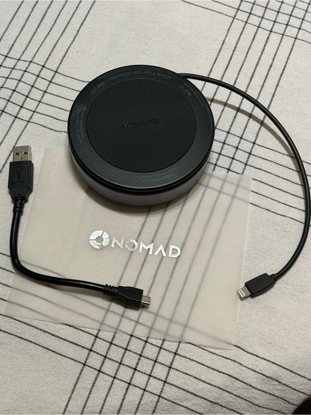 Nomad Pod Pro Wireless Charging Puck in Silver Gray